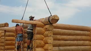 Montage eines HolzhausesBlockhausesNaturstammhaus Planung in Deutschland Produktion in Russland [upl. by Enitsirhc]