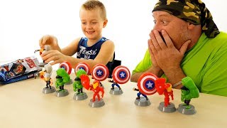 AVENGERS LUMINOSOTTI Novita edicola Bustine con supereroi Marvel Giochi per bambini unboxing toys [upl. by Plank]