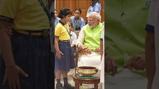 PM Modis adorable conversation with school girls on Raksha Bandhan shorts [upl. by Connolly]