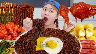 ASMR MUKBANG 양념 치킨 짜파게티 소세지 레시피 amp 먹방 BLACK BEAN NOODLES AND FRIED CHICKEN EATING SOUND  HIU 하이유 [upl. by Dexter12]