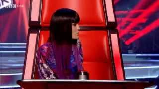 Jessie J quotaccidentallyquot pushes her Button Funny Moment The Voice UK [upl. by Lada]