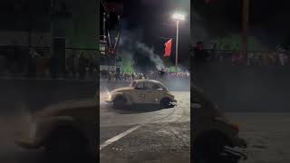 Quien se apunta vocho autoclasico Volkswagen arrancones drifting drift [upl. by Essilevi734]