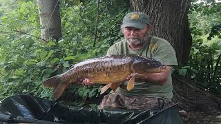 BertS Fishing Adventures  waterside fishery chesham  short 6min video [upl. by Alasteir551]