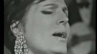 9  Amalia Rodrigues Canta na TV Italiana  22 [upl. by Graybill560]