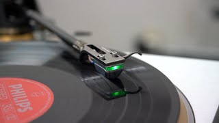 DS E1 with viv lab tone arm ampTechnics turntablevinyl [upl. by Tsyhtema]