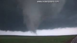 Incredible Protection KS Tornado Video from close range [upl. by Handy168]