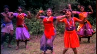 Raja Chinna Roja Ongappanukkum Pe Pe Song [upl. by Ahseirej760]