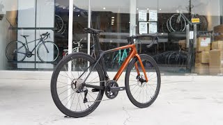 Giant TCR Advanced Pro 0 2022 Di2 Disc [upl. by Avot780]