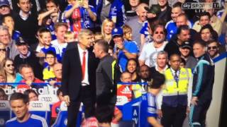 Arsene wenger pushes Jose mourinho [upl. by Medlin]