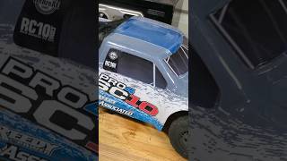 Team Associated VS Traxxas [upl. by Valma]