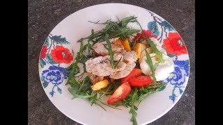 Теплый салат с курицей Очень вкусный Салат из куриной грудки с рукколой и моцареллой [upl. by Leunamne]