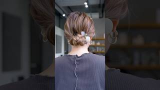 【１分アレンジ】大人のくるりんぱと三つ編みのまとめ髪簡単アレンジ セルフアレンジ hairstyle hair ミディアムヘア 髪型 まとめ髪 大人カジュアル 大人かわいい [upl. by Chouest]