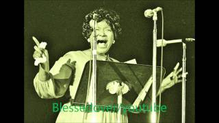 Mahalia Jackson  Out Of The Dephts [upl. by Fanchie]