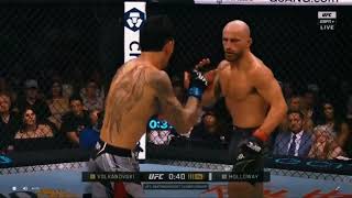 Alexander Volkanovski vs Max Holloway 3 Offense highlights [upl. by Nairam333]