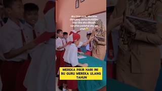 momen haru ketika murid kasih surprise ulang tahun buat buk guru ‼️‼️guru ulangtahun surprise [upl. by Norrad]