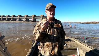 Skunked by high fast water at Smithland Dam [upl. by Felicia]