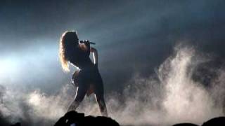 Beyoncé Ft JayZ Crazy In Love Live from London [upl. by Caro603]