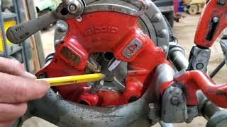 How to thread pipe on a Ridgid 300 [upl. by Ennaisoj]