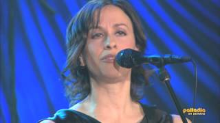 Alanis Morissette  Uninvited  Ao Vivo  Live  HD [upl. by Nikolai993]