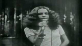 GAL COSTA  VOCÊ NÃO ENTENDE NADA ENSAIO 1970 [upl. by Auoz880]