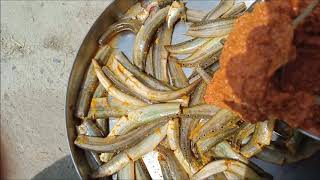 देसी पतेया मछ्ली आसानी से बनाये  देसी बाम्बी मछली कैसे साफ करे  How to cook clean Desi Payeta Fish [upl. by Salvadore]