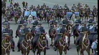 MARCHE MILITAIRE quotGRENADIERS AU GALOPquot PAR L ARMÉE CHILIENNE [upl. by Colburn]