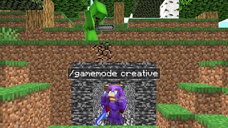 CREATIVE Speedrunner VS Hunter in Minecraft [upl. by Ynaffi]