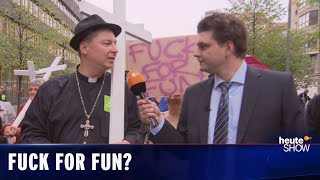 Gegen Verhütung gegen Abtreibung Lutz beim „Marsch für das Leben“  heuteshow vom 26092014 [upl. by Neeli]