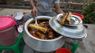 Famous Beef Nihari of Bangladesh  Bangladesh Street Food [upl. by Leeda]