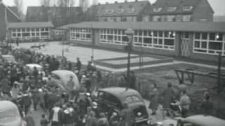 Een kleuterschool verhuist 1955 [upl. by Almeeta]