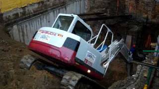 excavadora takeuchi tb 175 [upl. by Amarillis]