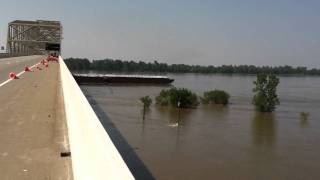 Mississippi River Flood Historic Crest Caruthersville MO 2011 [upl. by Barraza]