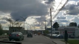 sortie en voiture dans des villages canadienSheerbrookeQuébecCanada [upl. by Eiroj]