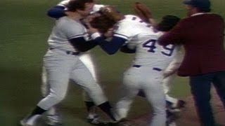 1977 ALCS Game 5 Yankees Royals fracas in Game 5 of the ALCS [upl. by Tice]