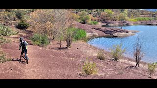 VTT dans lHérault  le tour du lac du Salagou départ de Octon Le village abandonné de Celles [upl. by Russ577]