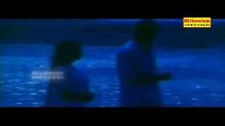 Evergreen Film Song  Neelaraavil Innuninte  Kudumbasammetham  Malayalam Film Song [upl. by Ynohtn101]