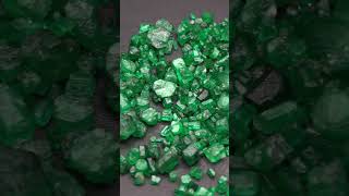 Beautiful natural rough emerald lot available for saleWeight  140 carats Origin  swat mine [upl. by Aspasia]