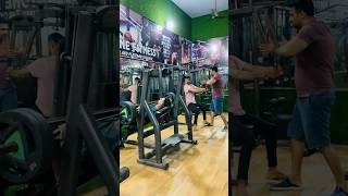 Chest workout at gym for beginners  बल बल बच गया 😀😀😀 shortsyoutube trandingshorts funny gym [upl. by Consalve]