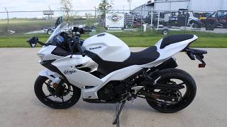 Mainlands look at the 2020 Kawasaki Ninja 400 ABS in Pearl Blizzard White [upl. by Edi454]