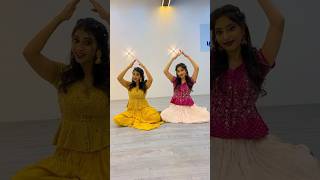 Piya bole piya bole dance viraldance youtubeshorts dancecraze subscribe choreography trend [upl. by Mallin]