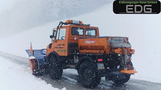 ❄️Snow removal from the last snow❄️Winter service in Tyrol  Unimog U 400 [upl. by Notgnihsaw]