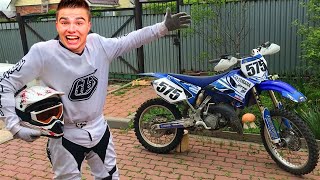 Biker Red Man Started Race Motocross on Motorcycle Yamaha w Funny Motorcyclist [upl. by Nisior]