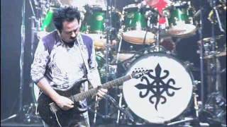 Toto  Hold the Line Live in Paris 2007 [upl. by Zinnes]