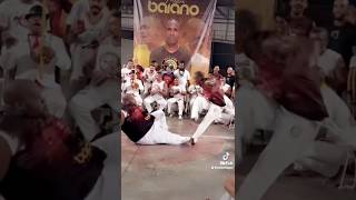 QUAL É A SUA DESCULPA PARA NÃO TREINARcapoeiragem rodadarepublica football capoeira luta [upl. by Yanat]