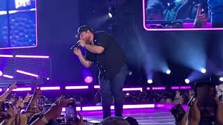 Luke Combs Lovin’ on You Philadelphia PA 72923 [upl. by Humfrid]