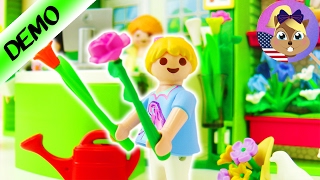 PLAYMOBIL Flower Shop  HANNAH BUYS A FLOWER FOR DAVE  Cute Portable Shop [upl. by Kayley]