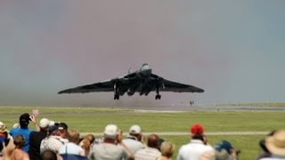 AVRO VULCAN XH558 HOWLING AS SHE TAKES OFF amp SETS OFF CARALARMS [upl. by Ocsicnarf202]