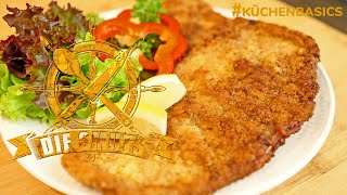 Schnitzel selber machen  klopfen  panieren  braten [upl. by Tneciv]