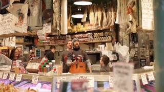 Pike Place Market  Fish Throwing [upl. by Gine]