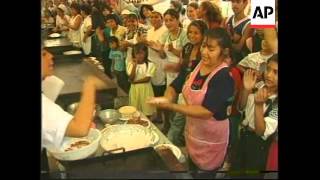 EL SALVADOR SAN SALVADOR ANNUAL PUPUSA MAKING COMPETITION [upl. by Ferne]